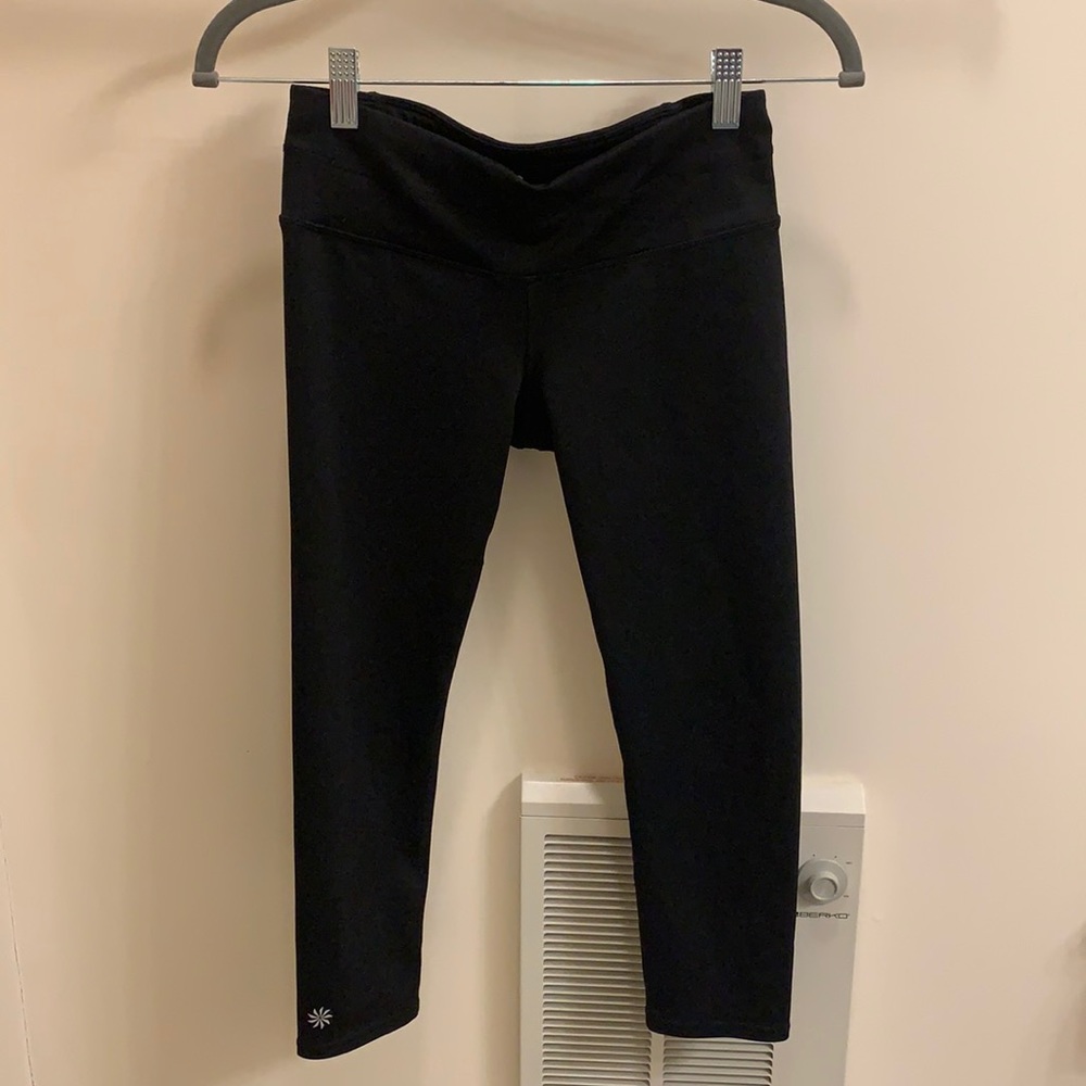 Cropped Black Athleta Leggings